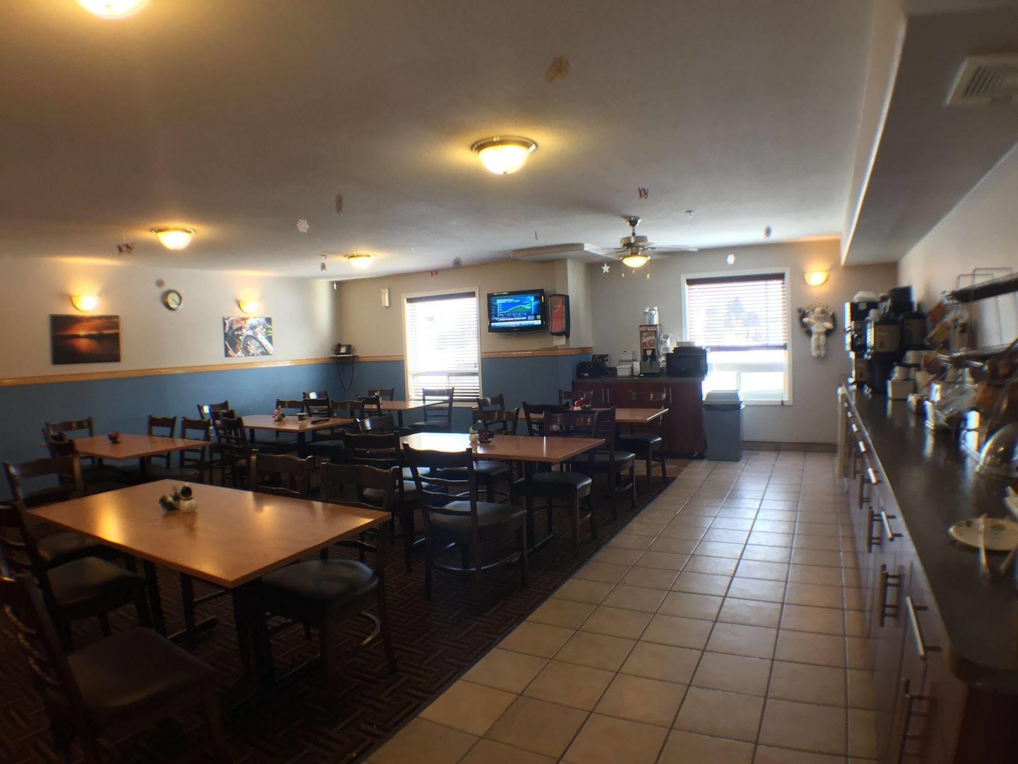 Super 8 By Wyndham Fort Frances Buitenkant foto